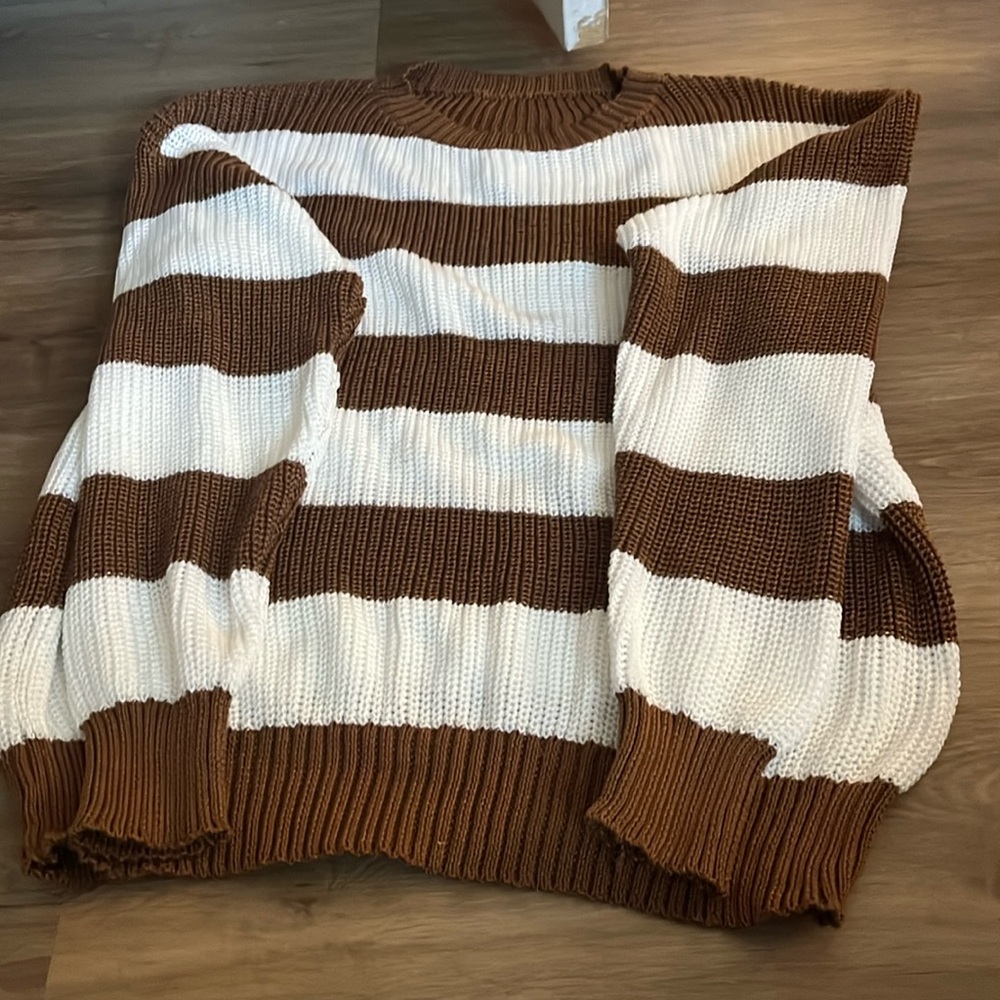 brown and white stripped breathable sweater